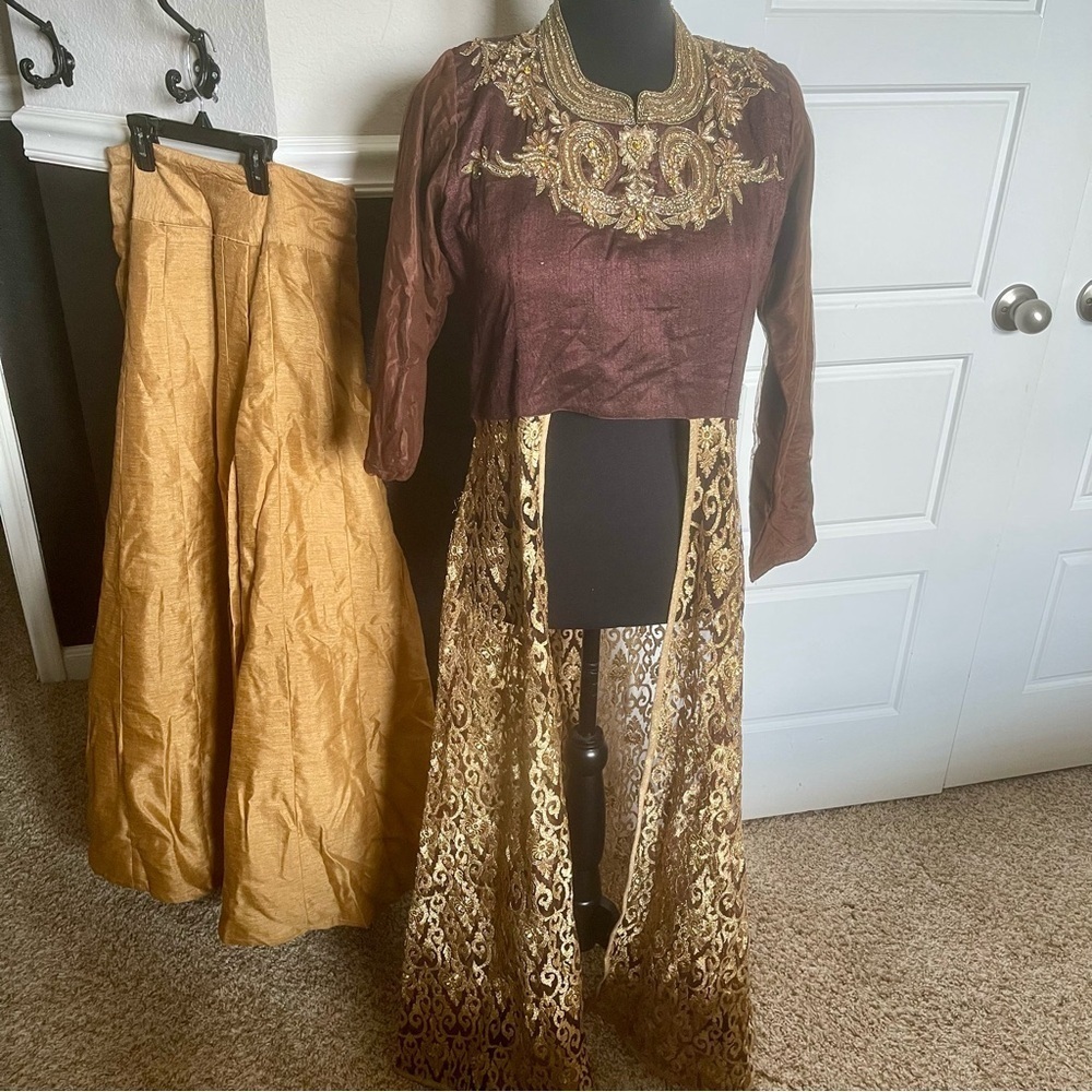 Pakistani Indian Bollywood Cape style Kurta with Skirt and Duppata Brown & gold - Picture 1 of 12
